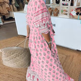 MANA | MIDI-JURK MET FLORALE PATROON EN V-HALS